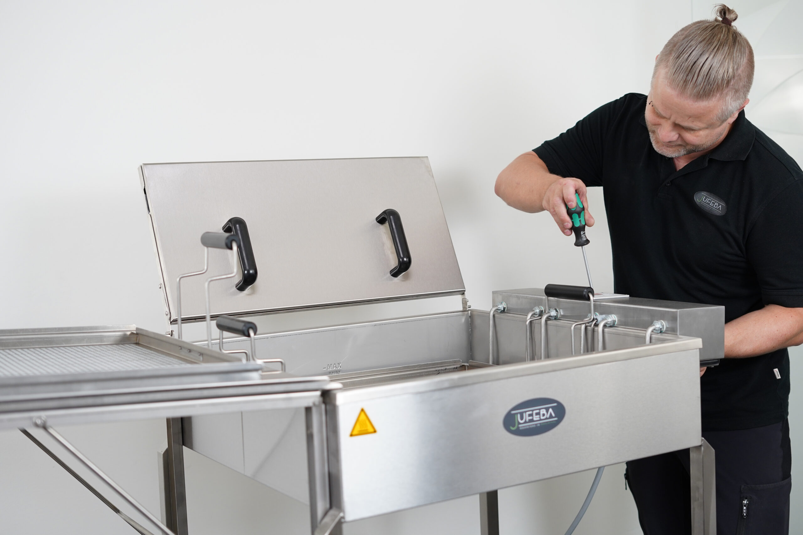 Jufeba – PRÄZISION IN EDELSTAHL